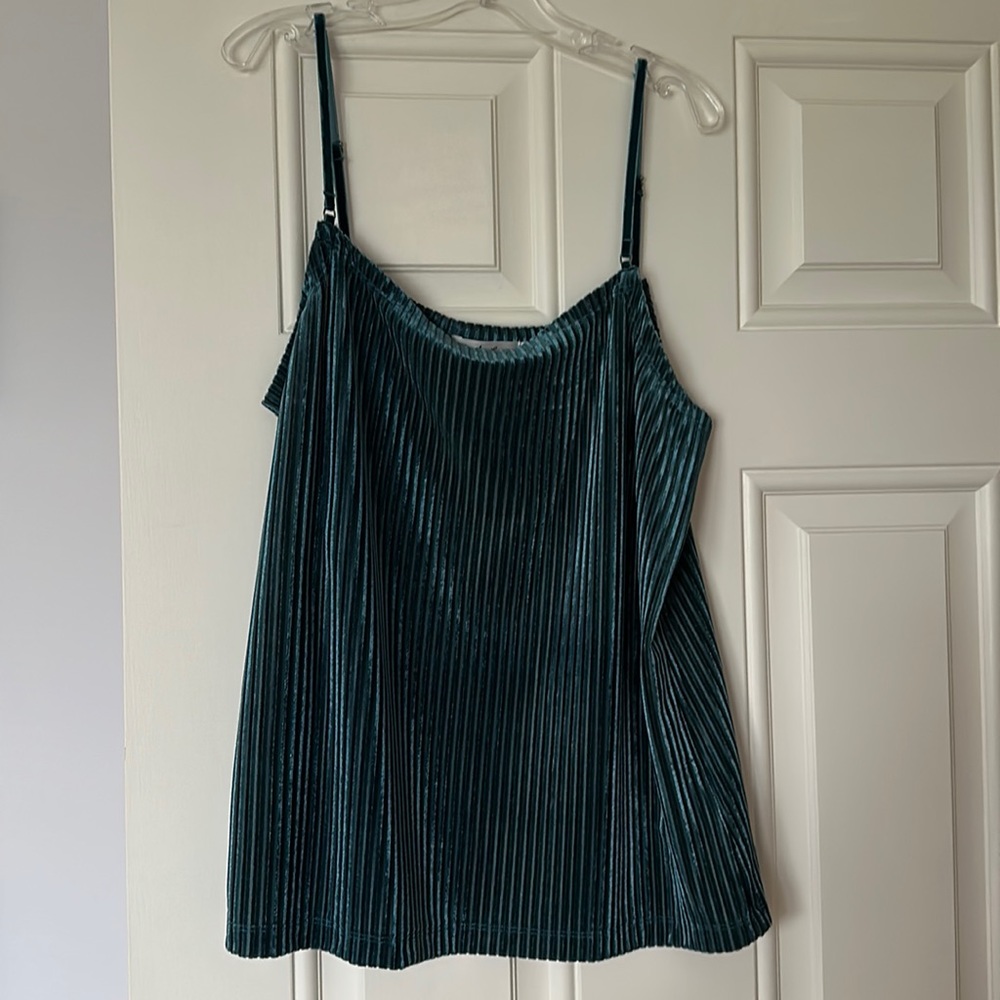 Velvet emerald top
